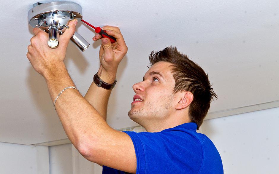 renovation électrique Paris 14